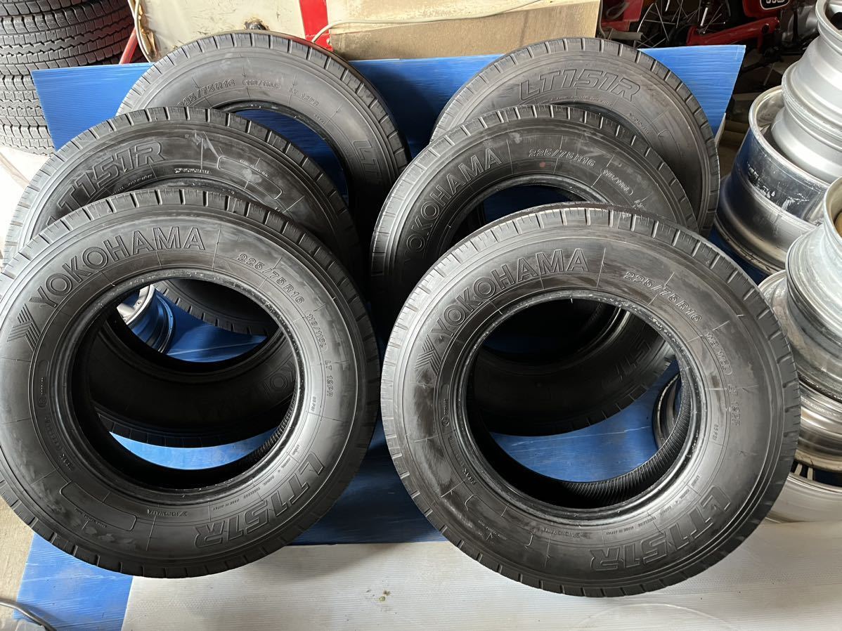 225/75R16 118/116L ヨコハマ LT 12PR 夏タイヤ 2017年製3本 9mm 2018年製3本 9mm 6本セット 群馬県 店頭渡し可能