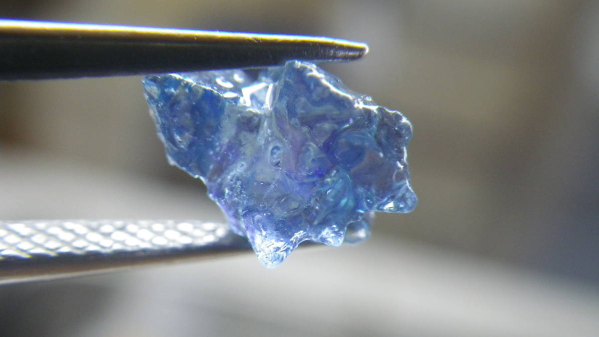 ブラジル産のアクアマリン結晶原石です。　最高級色サンタマリア・カラーも_画像1