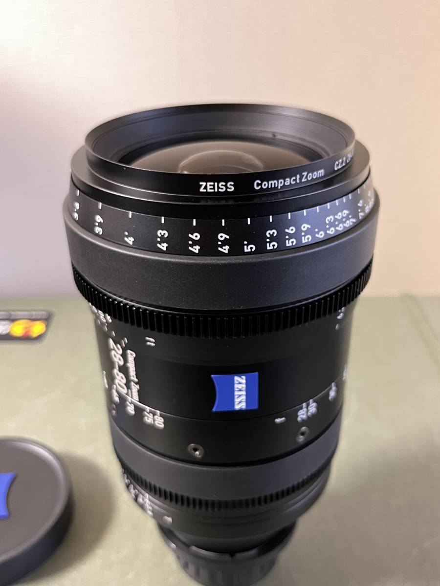 Zeiss CZ.2 28-80mm zoom линзы 