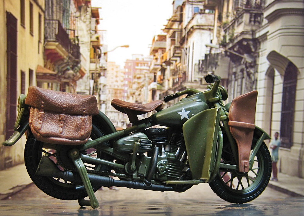 Maisto マイスト 1/18 Harley-Davidson ハーレーダビッドソン 1942 WLA Flat Head フラットヘッド 軍用バイク ミリタリー 軍用 箱付　_画像3