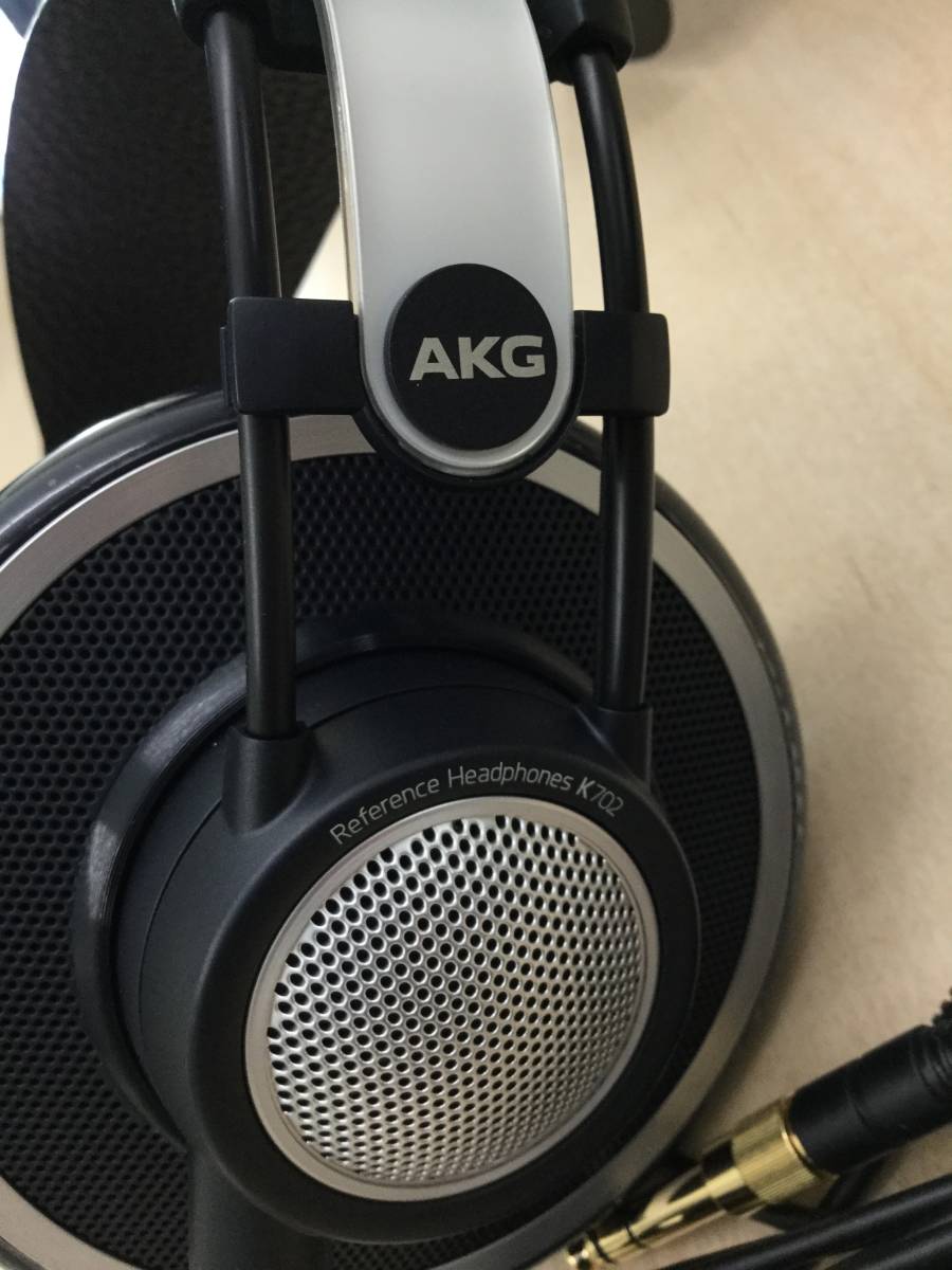 AKG K702 モニターヘッドホン アーカーゲー オープンエアー型 モニター ヘッドホン 美品_画像4