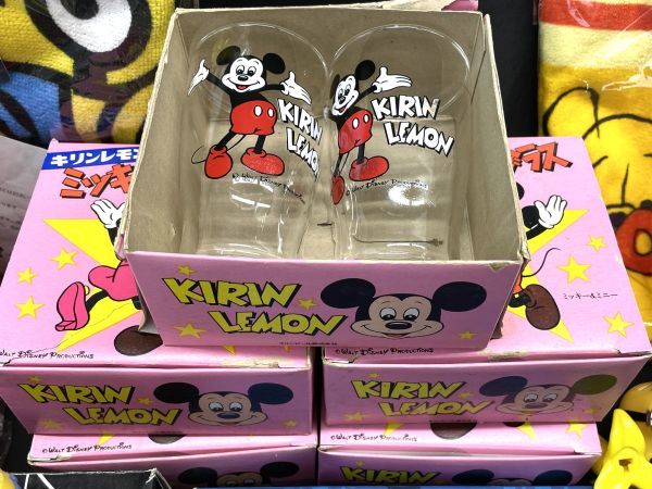 【C725】Disney ディズニーグッズ 大量 まとめ売り 39点セット 新品〜中古まで 食器 フィギュア ぬいぐるみ タオルなど_画像3