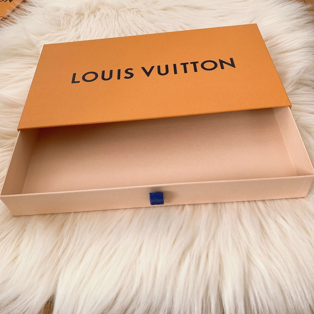 LOUIS VUITTON  ルイヴィトン 空箱　紙袋