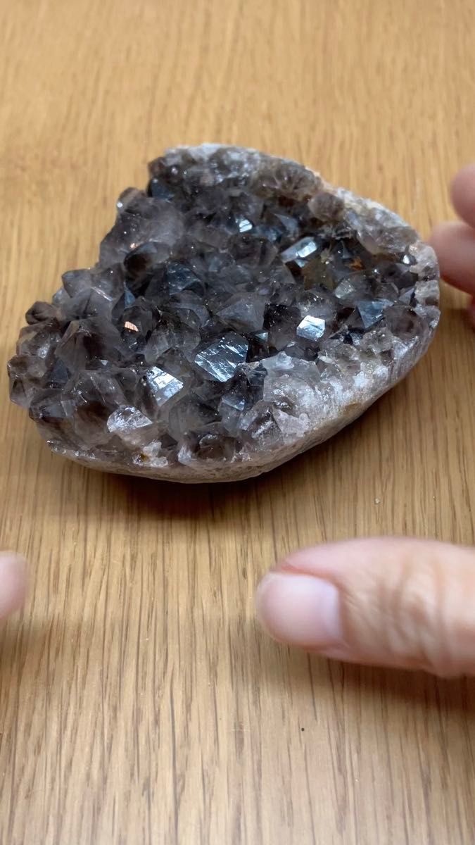 アメシスト　天然石　水晶　インド　カダクワニ
