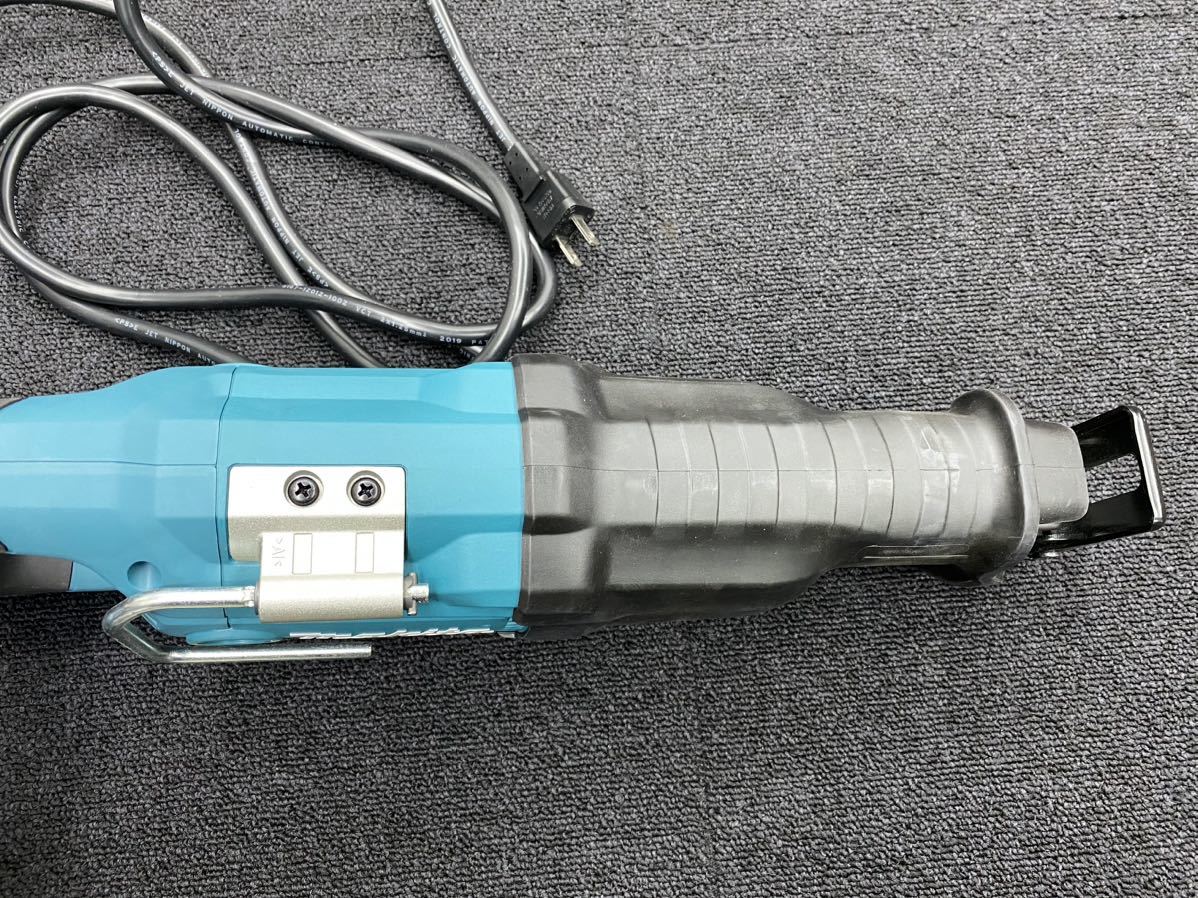 ★美品 makita JR3051T マキタ 電動工具 レシプロソー 100V 切断機 セーバーソー マルチツール 中古品 ケース付き 管理TO88_画像9