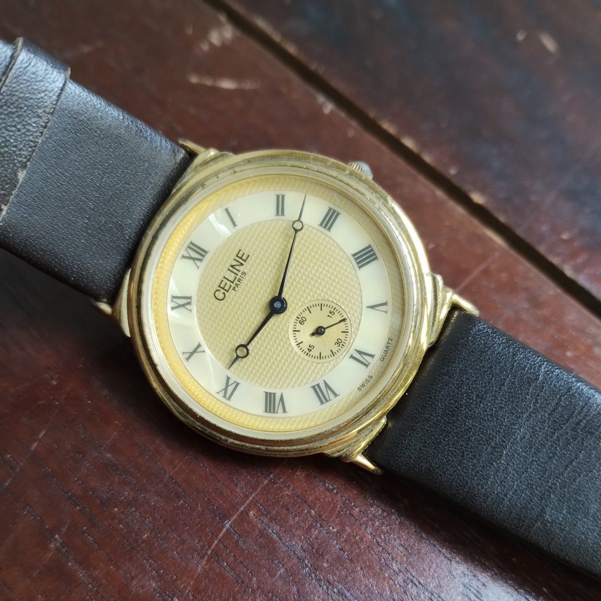 セリーヌ QZ H2903-3 スモセコ ローマン シルバー×ホワイト系シェル文字盤 レディース/ボーイズ腕時計 腕時計　_画像1