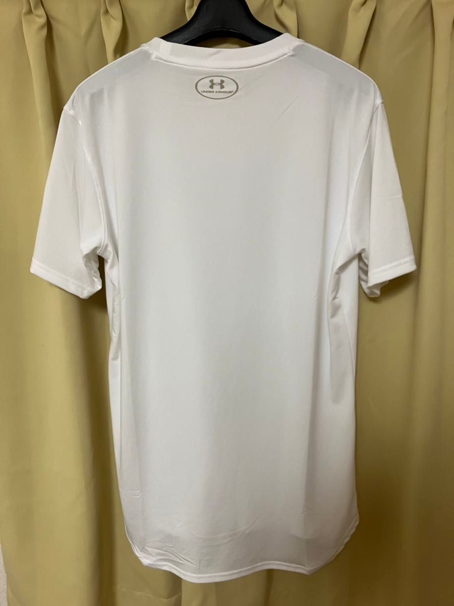 新品未使用　アンダーアーマー　Tシャツ　MG