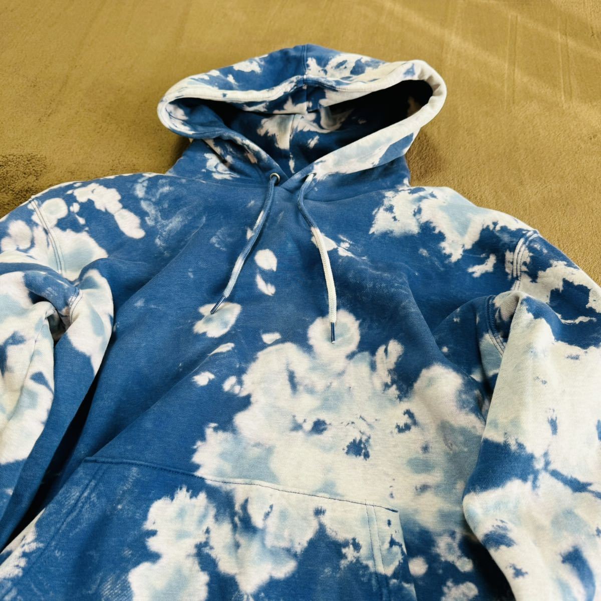 ★新作★ スウェット パーカ XL BLUE 青 裏起毛 HOODIE 長袖 ★ ブリーチ マーブル タイダイ オリジナル 加工 1品限定 one wash ★_画像2