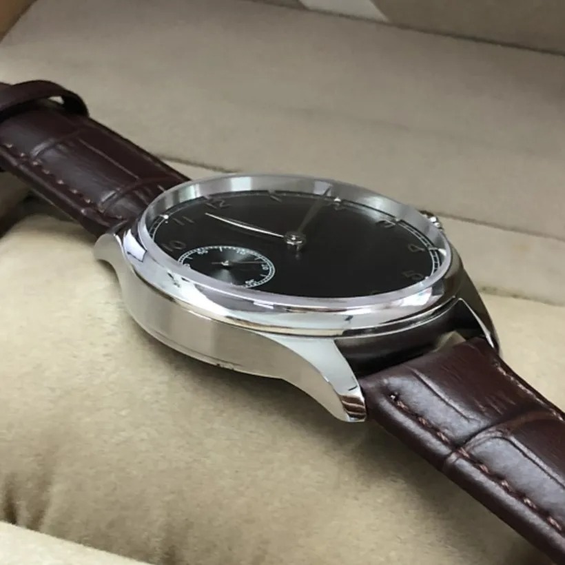 限定版　Geervo　41ミリメートル　ブラックダイヤル　サファイアガラス　メンズ　ブラウンレザー　手巻き機械式腕時計_画像2