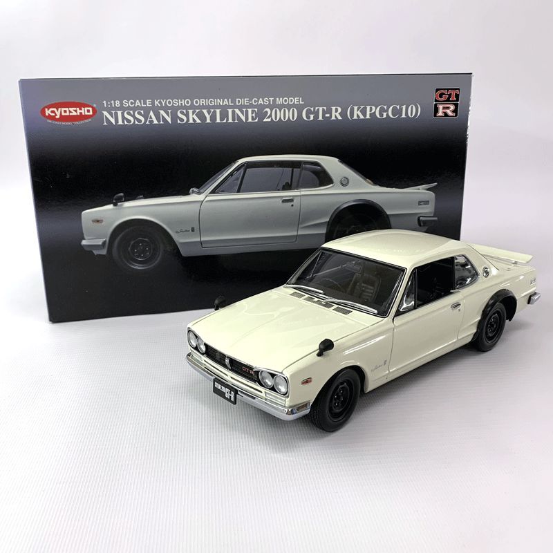 人気大割引 SKYLINE NISSAN 1/18 KYOSHO/京商 スカイライン ホワイト《フィギュア・山城店》◆O3416 KPGC10 GT-R 2000 乗用車