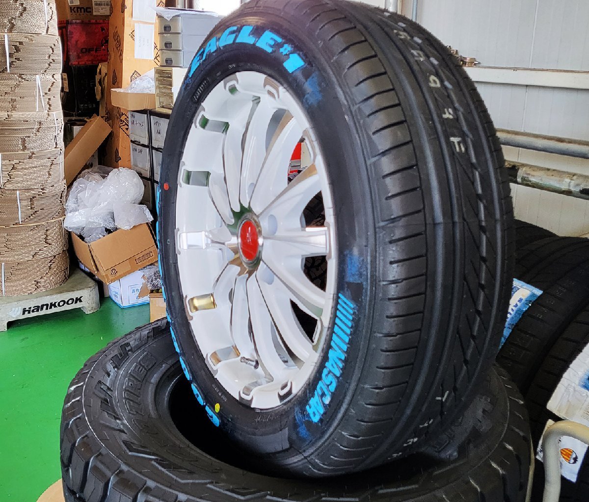 ハイエース200系 ホイールセット 新品4本セット 215/60R17 グッドイヤー ナスカー ホワイトレター BD12 17インチ_画像7