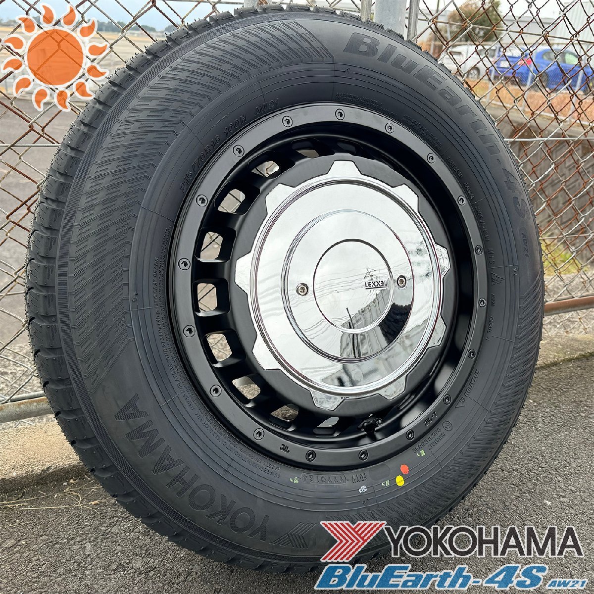 ジムニー シエラ JB74W タイヤホイール 4本セット 1台分 16インチ LEXXEL SwaGGer YOKOHAMA BluEarth 4S 215/70R16 オールシーズンタイヤ_画像1