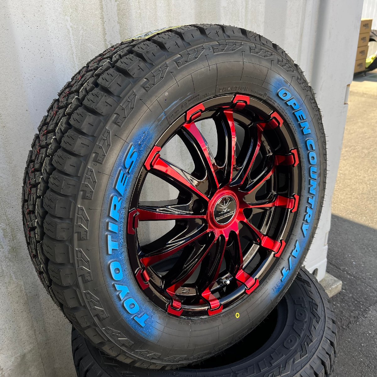 ハイエース レジアスエース 車検対応 16インチ タイヤホイールセット BD12 TOYO オープンカントリー AT 215/65R16 1台分 ホワイトレター_画像4