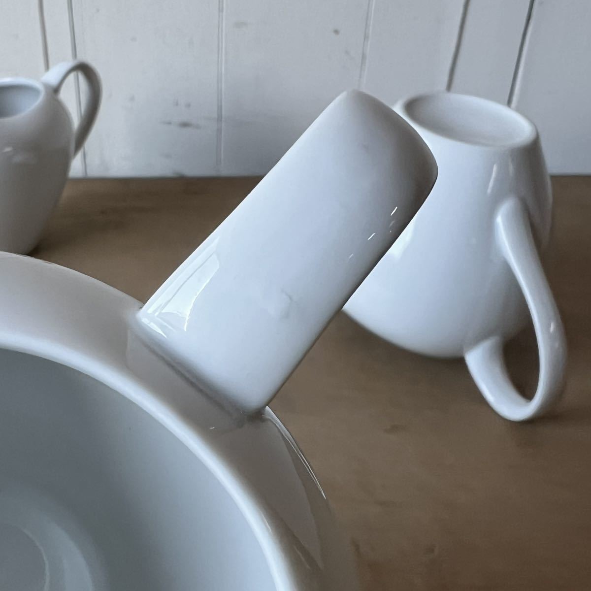 3個set 綺麗な曲線の 白磁 ピッチャー デットストック 陶器　検: 水差し ミルク フラワーベース 花瓶 花器 レトロ ビンテージ アンティーク_画像8
