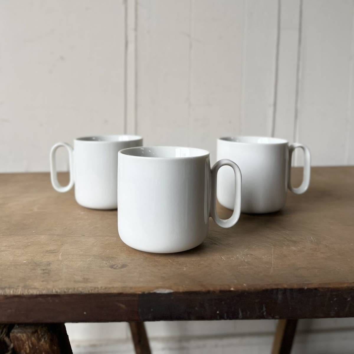 2個set Uハンドル マグカップ デットストック 白磁 陶器 検: コーヒーカップ ティーカップ カフェ レトロ ビンテージ アンティークの画像4
