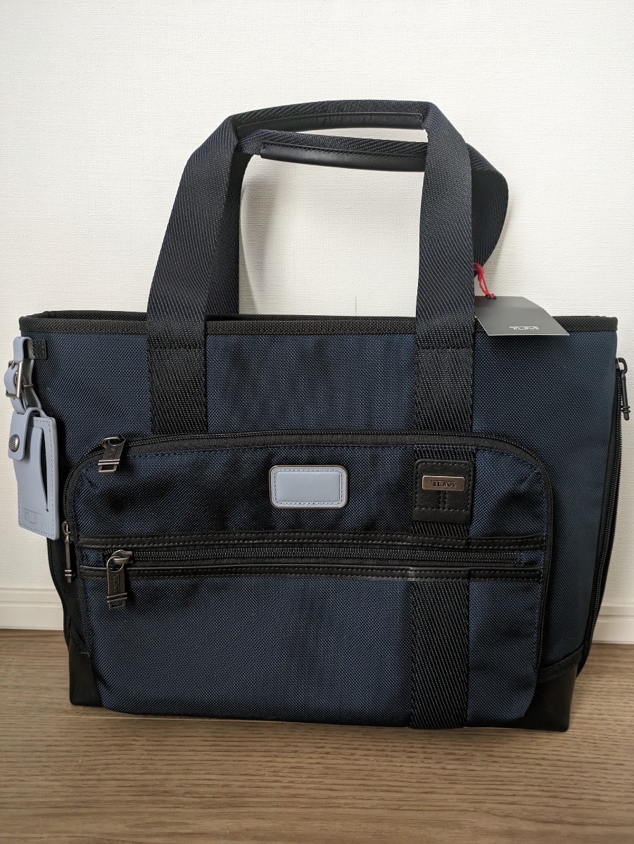 未使用/TUMI/トゥミ ビジネスバッグEast　 West Tote 148369-A195　イーストウエストトートネイビー紺 ナイロンノートパソコン/書類ケース_画像1