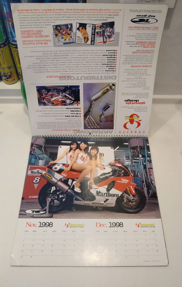 1999年当時物 AKRAPOVIC マフラー ワールド スーパーバイク 美女カレンダー カワサキZX7RR 柳川 ヤマハYZF750SP 芳賀 スコット ラッセル_画像2