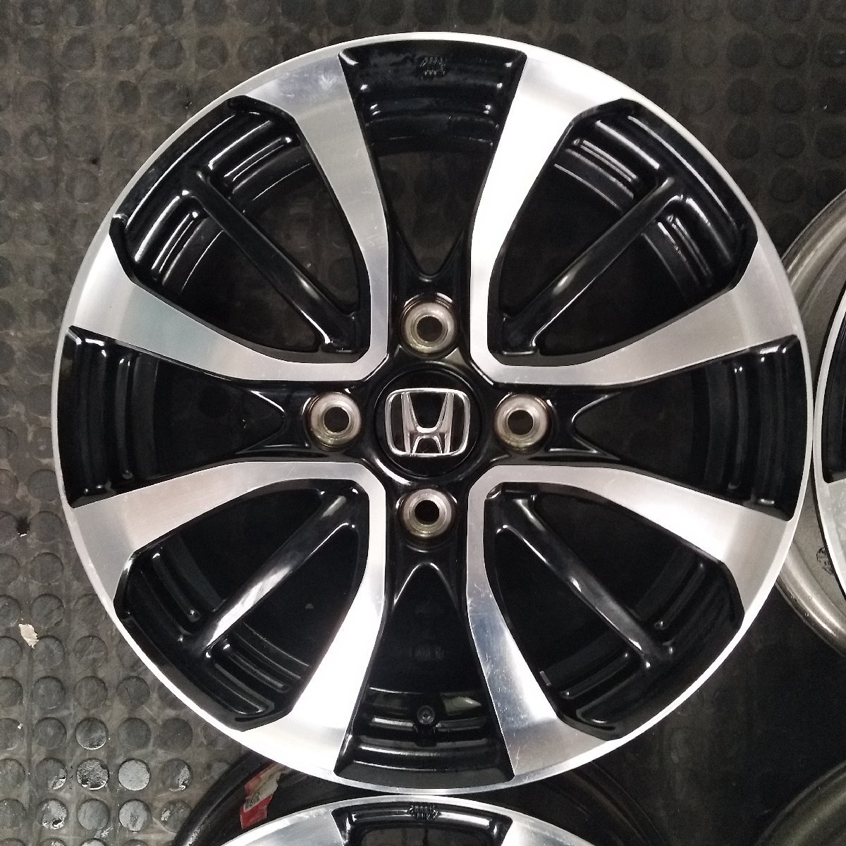 管理番号：Ｓ12-78【4本価格】【14x4.5J 4x100 ET+40 ハブ56】HONDAホンダ純正・N-BOX等・ブラポリ・直接引取可能・適格請求書発行可能_画像6