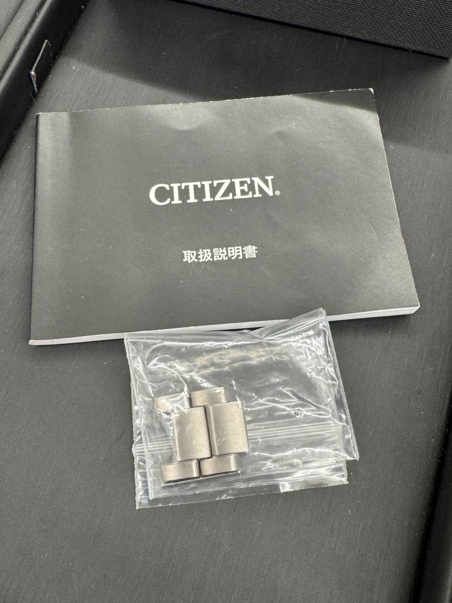 H#4721 ★超美品☆　CITIZEN シチズン プロマスター エコドライブ GMT ダイバー BJ7111-86L チタン ブルー_画像9