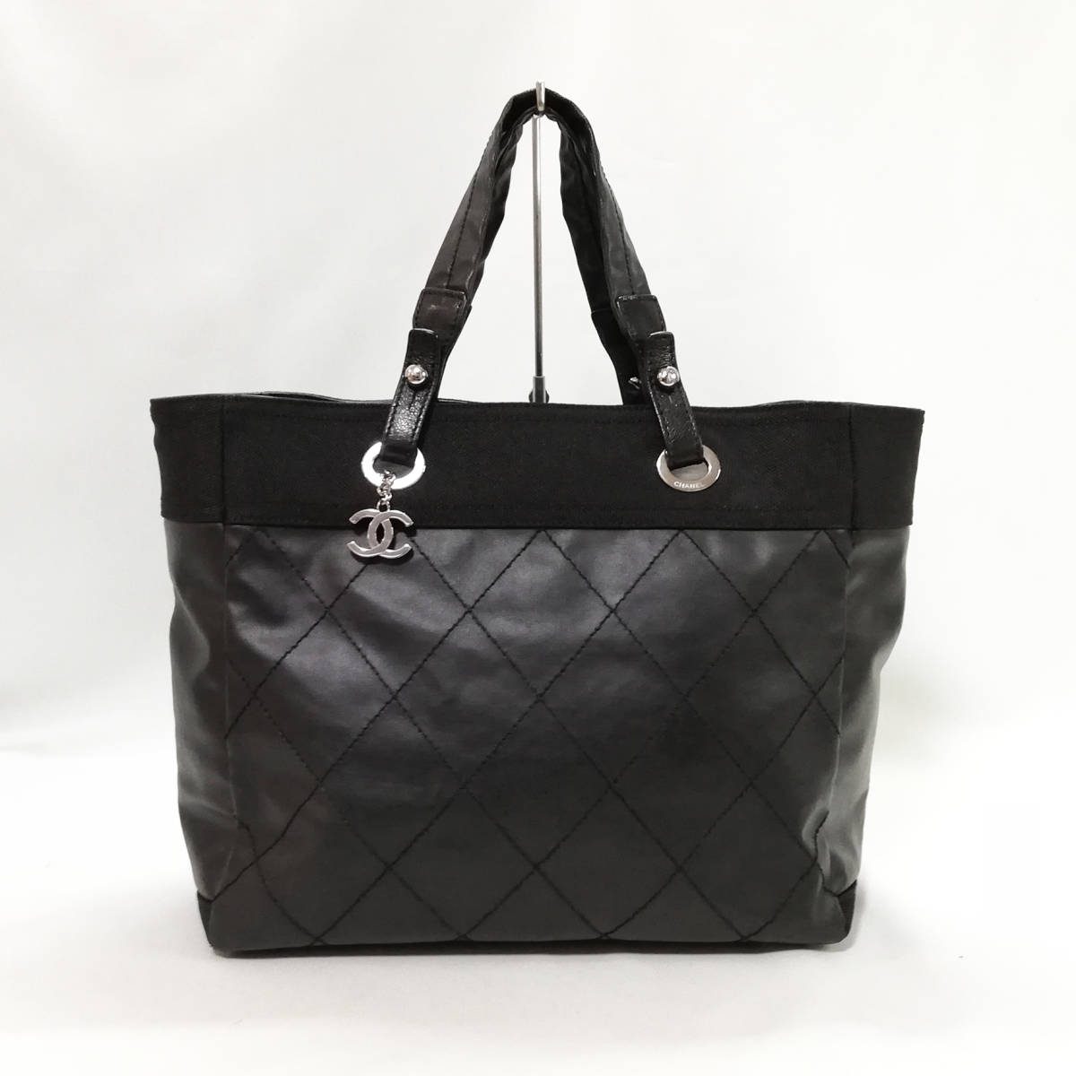 【美品級】CHANEL（シャネル）パリビアリッツMM　 トートバッグ　ブラック　黒　人気モデル　レディース　A34209　【送料無料】241_画像1