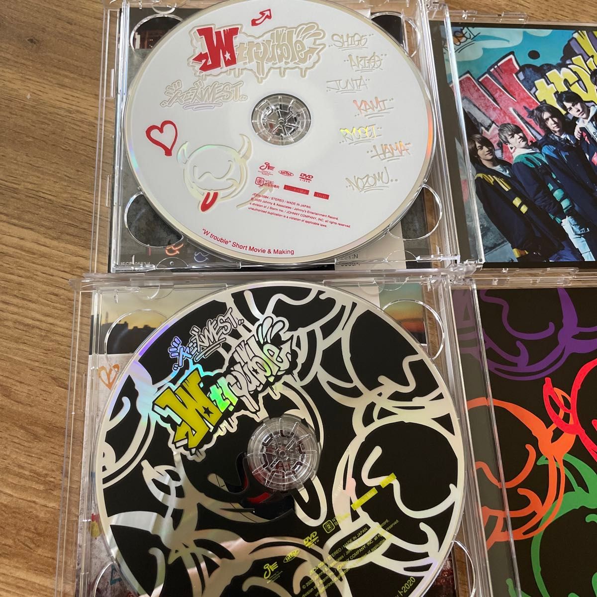 ジャニーズ WEST 「W trouble」 初回盤A 初回盤B 通常盤　アルバム3形態セット　早期特典ステッカー付き3種類