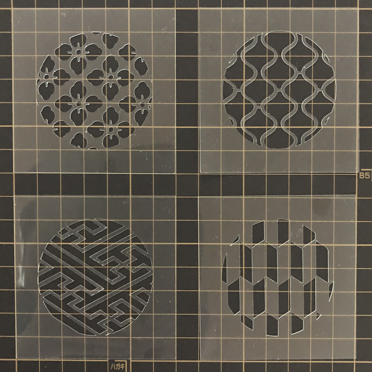 NO287　4枚セット　花菱　紗綾形　立涌　矢絣　ステンシルシート 和風地紋45　型紙図案_画像5