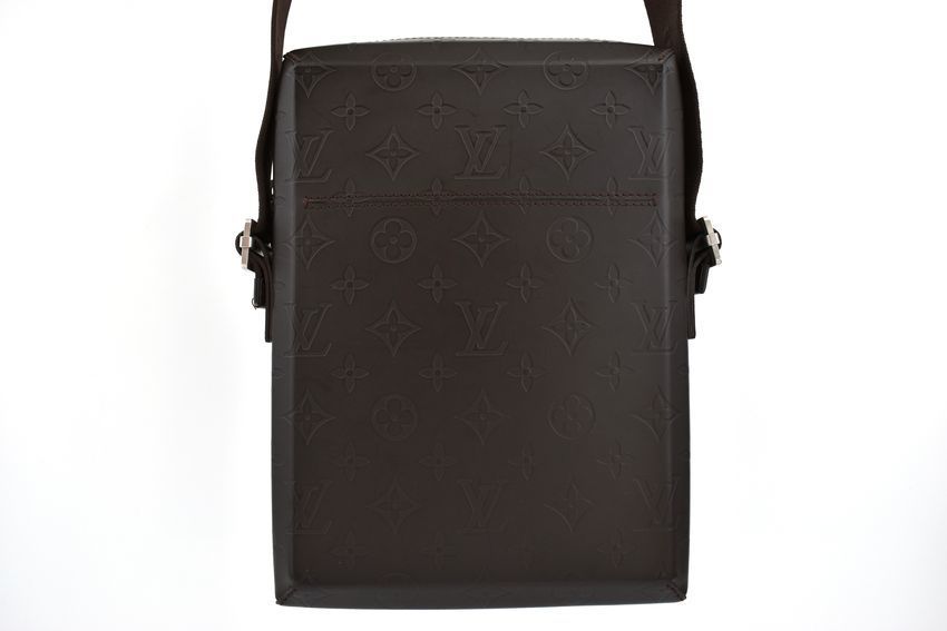 ■極美品■ ルイヴィトン Louis Vuitton モノグラムグラセ ボビー ショルダーバッグ レザー メンズ レディース 鞄 定価約13万