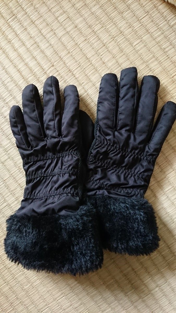 ブラック　手袋 