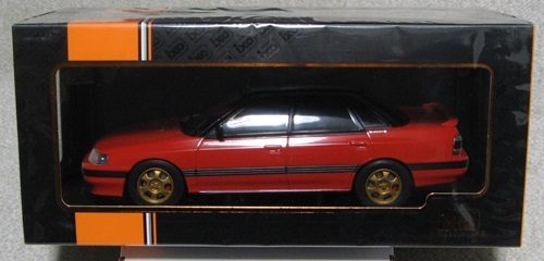 ixo　1/18　スバル・レガシー RS　red　1991_画像3