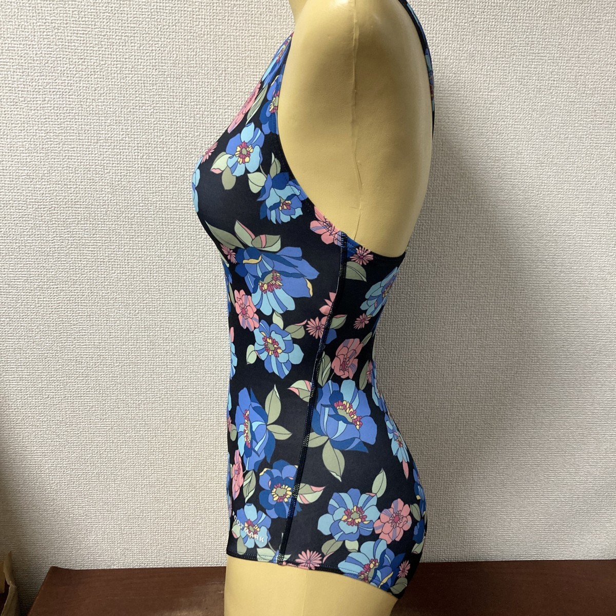 C293フットマークストレッチ♪カラフル花柄の女子競泳水着♪アンダーやコレクションや撮影会にも♪サイズS_画像3