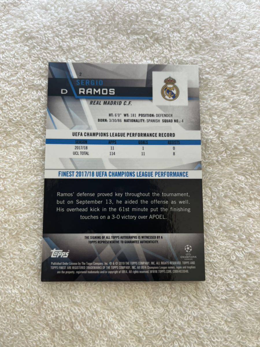 TOPPS FINEST CERTIFIED AUTOGRAPH ISSUE SERGIO RAMOS REAL MADRID Auto セルヒオ・ラモス　サッカー　サインカード　直筆サイン_画像2