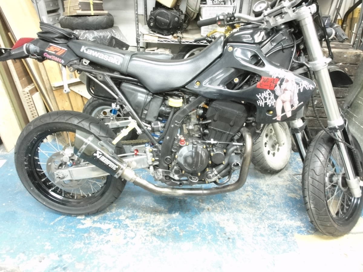 KLX250？ Dトラッカー？　ダウンマフラー_画像1