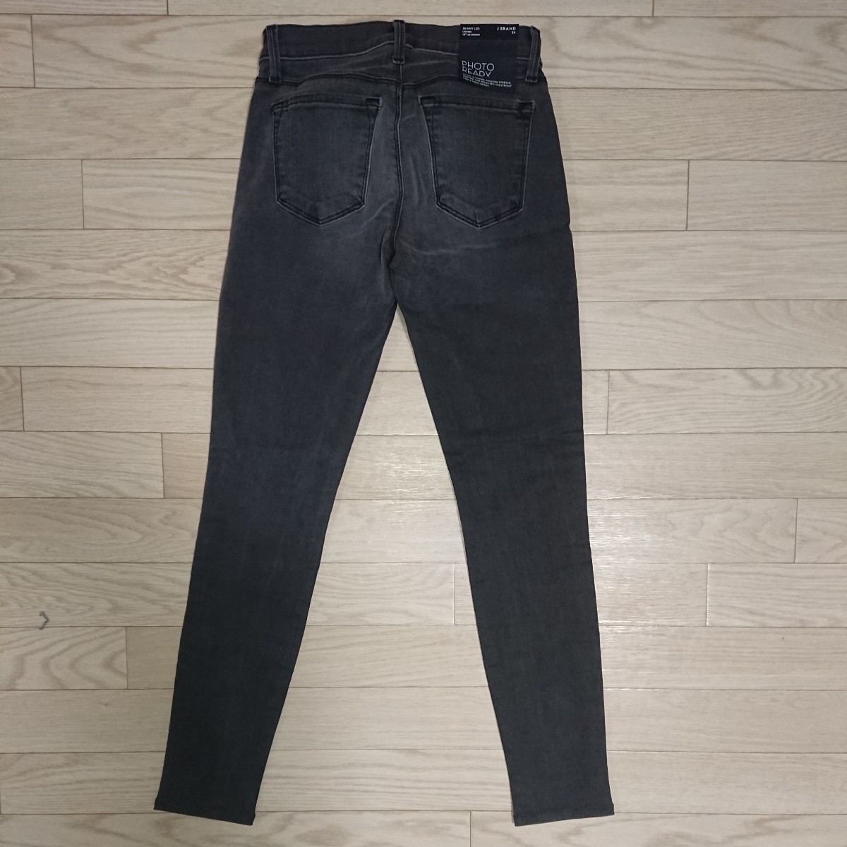 新品 未使用 JBRAND for theory ジェイブランド セオリー コラボ PHOTO READY スキニー 黒 ブラック ユーズド加工 24 ストレッチ 強め 人気_画像2