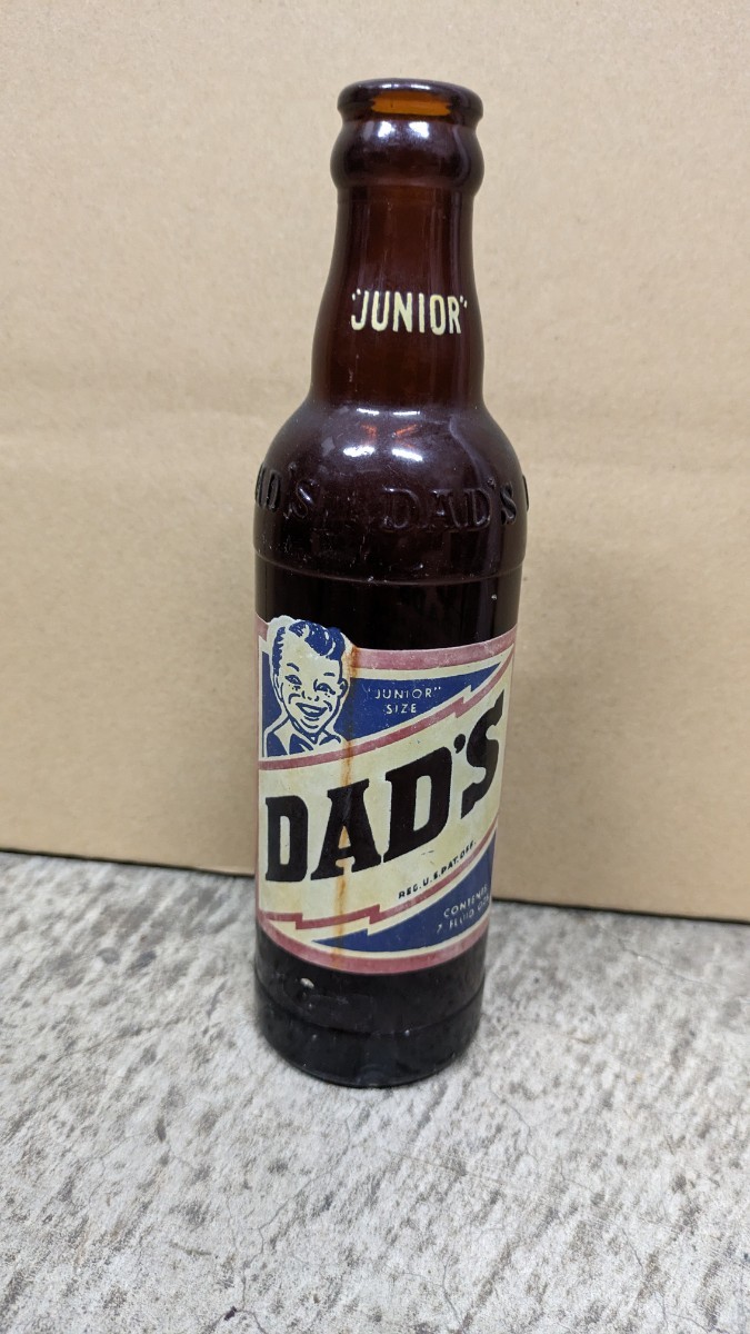 レア ビンテージ DAD’S 瓶 ビン ボトル アメリカ雑貨 Rootbeer USA Dad's エンボス _画像1