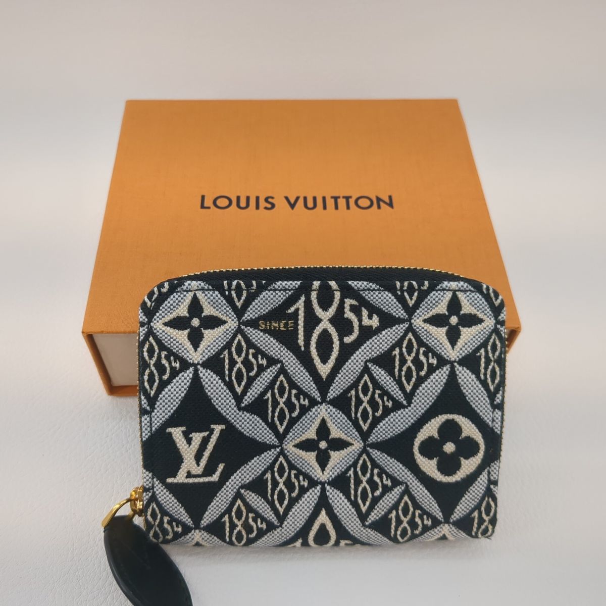 美品 ルイヴィトン モノグラム ジャガード Since 1854 ジッピー コインパース M69997 LOUIS VUITTON コインケース　 ◆3107/SBS通り店_画像6