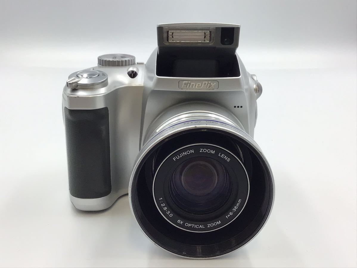 3911 【動作品】FUJIFILM 富士フィルム FinePix S304 コンパクトデジタルカメラ 電池式_画像2