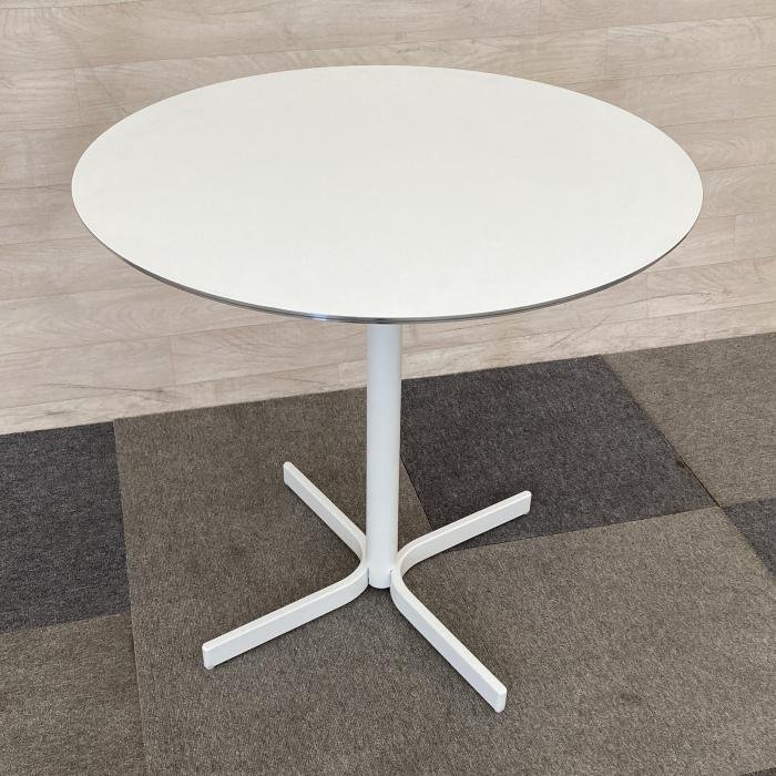 中古 e'interiors 丸テーブル XTテーブル ホワイト カフェテーブル ダイニングテーブル 円形 丸 丸型 円形テーブル 丸テーブル カフェ