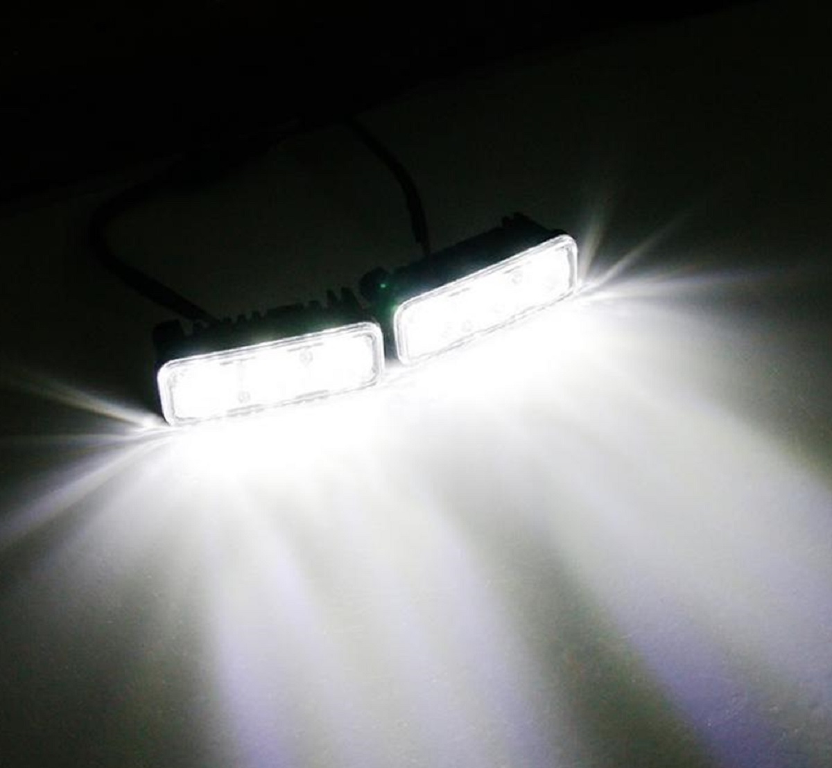 高輝度 12V 3連 LED デイライト フォグランプ 左右 セット 汎用品 ホワイト 白 大玉 超軽量 アルミ バイク オートバイ ATV バギー等_画像4