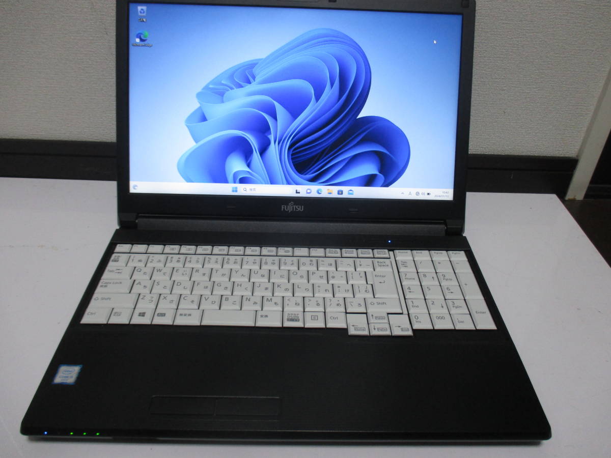 富士通LIFEBOOK A576/S Win11Pro i5-6300U　8GB HDD500GB　オフィス2021_画像1