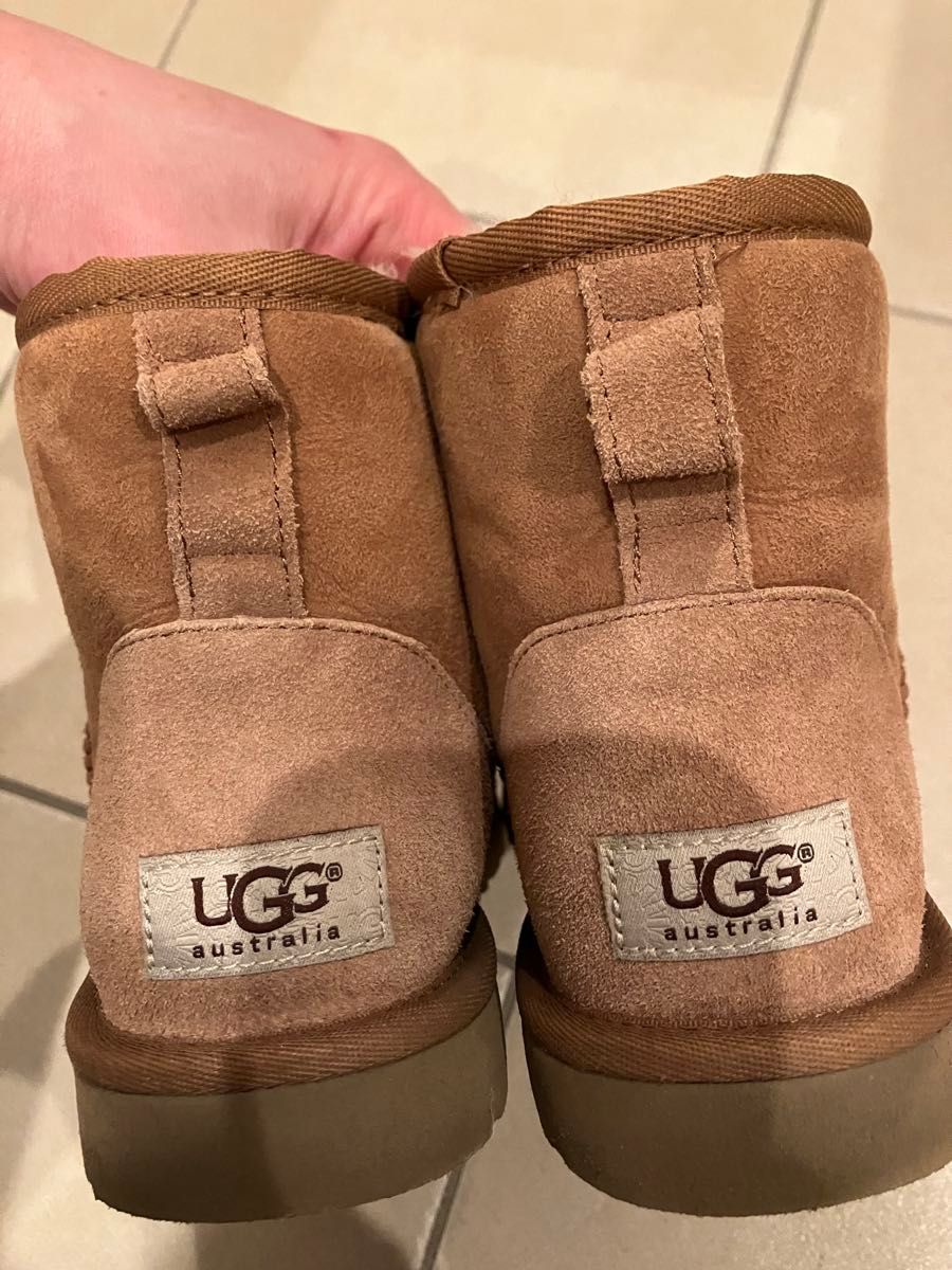 UGG クラシックミニ