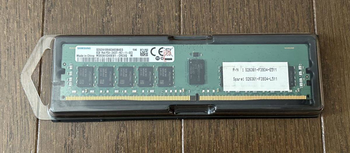 [Fujitsu] Samsung M393A1G40EB1-CRC0Q 8GB 1Rx4 PC4-2400T ECC REG память сервер для Fujitsu S26361-F3934-E511