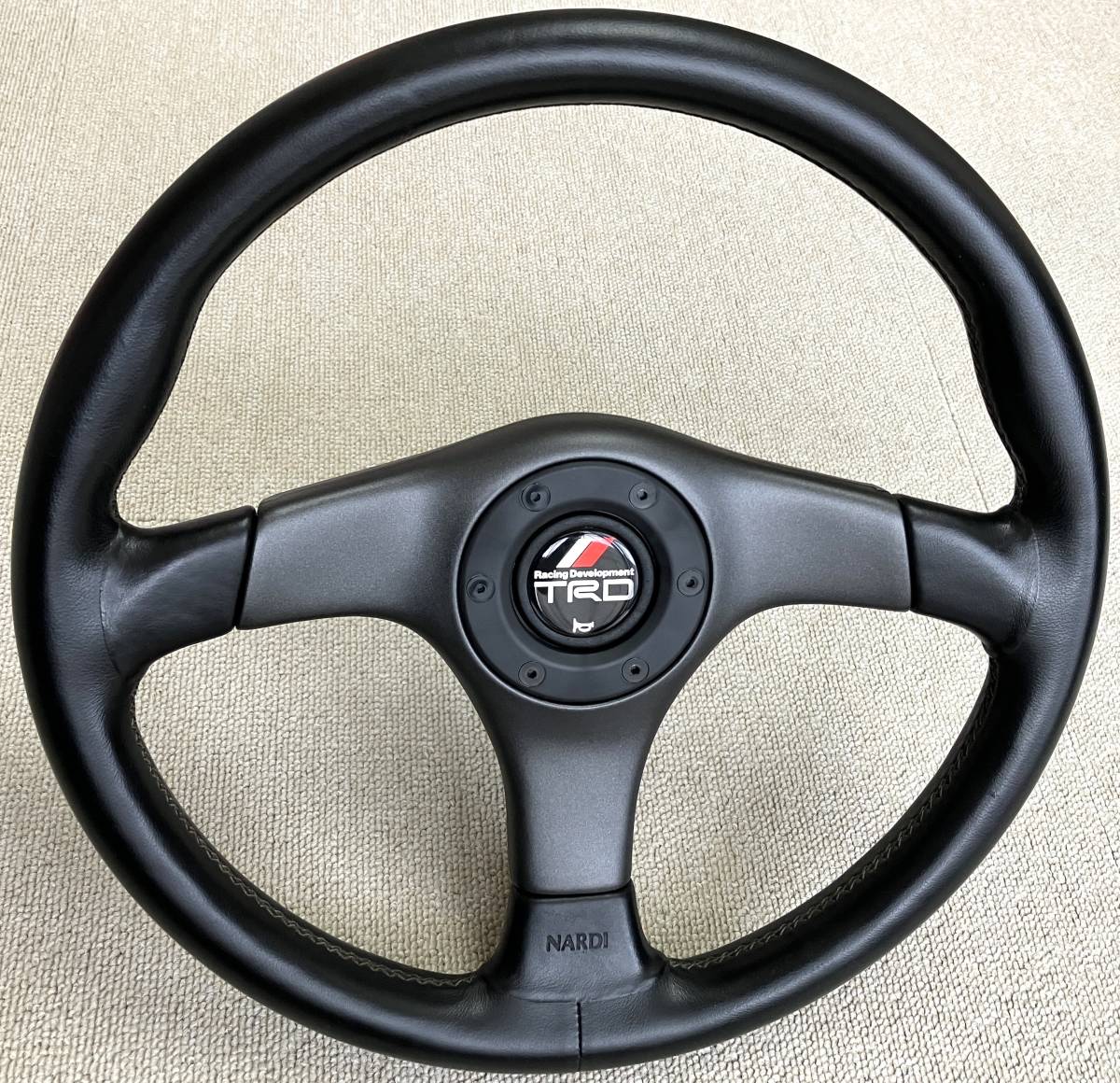 【美品】NARDI ナルディ ガラ3 ステアリング 365mm TRD ホーンボタン/トヨタ/AE86/SW20/JZX100/土屋圭市/ドリキン/TOM‘S/トムズ/MOMO/モモ_画像8