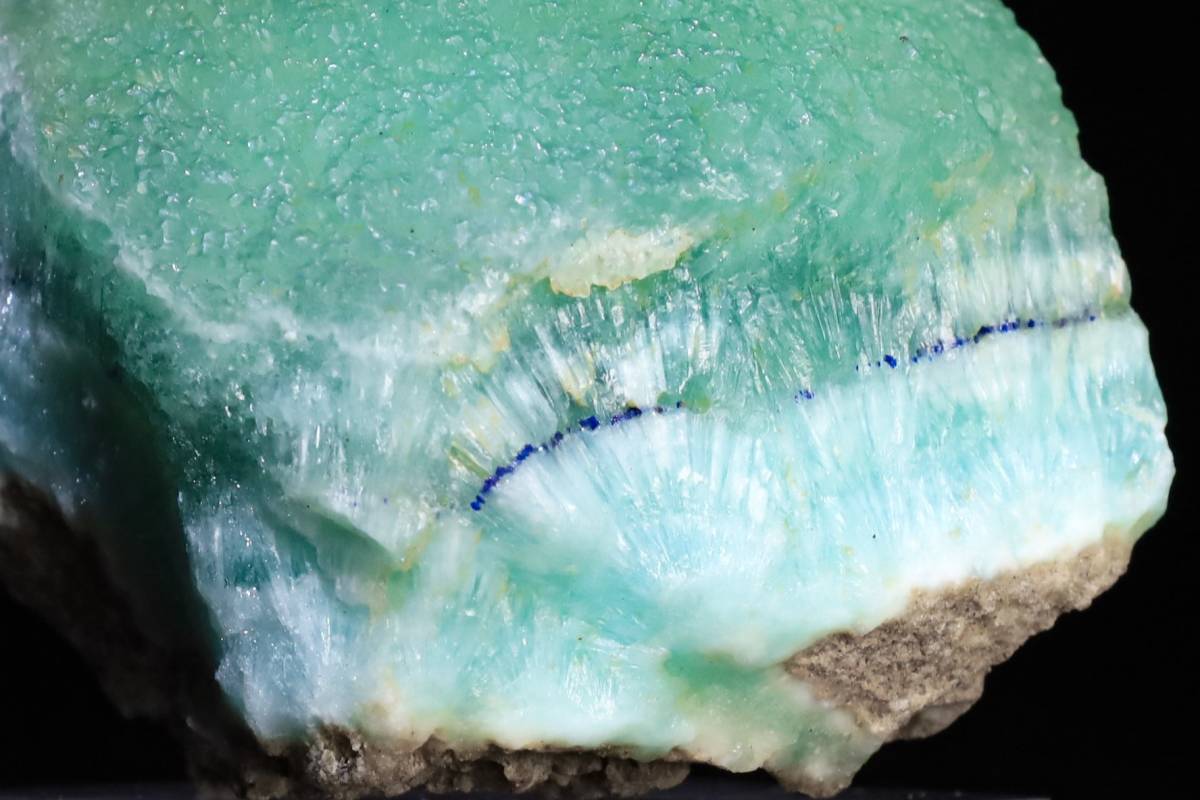 色彩＆造形美 アラゴナイト アズライトの美青ライン 芸術的共生結晶 64g 天然石 結晶 原石 鉱物 標本 アフガニスタン産_画像5