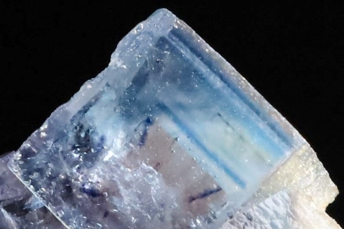 超綺麗なブルーのゾーニング 透明感ある 天然 フローライト キュービッククラスター 10g 天然石 結晶 鉱物 標本 コレクション｜中国_画像1