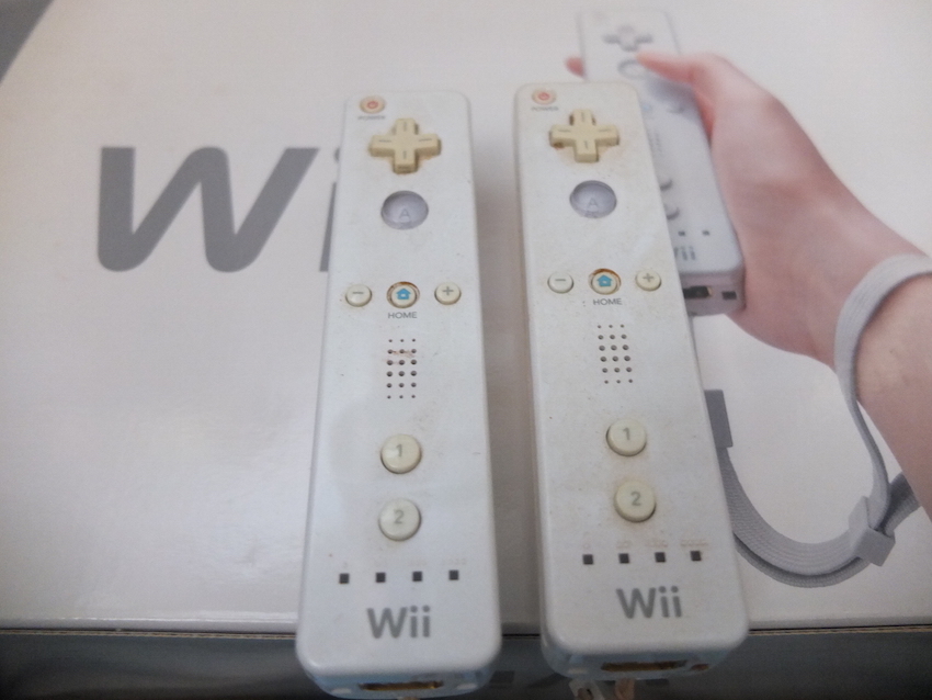 Nintendo wii 元箱 リモコン 説明書 任天堂 家庭用ゲーム機 ニンテンドー_画像3