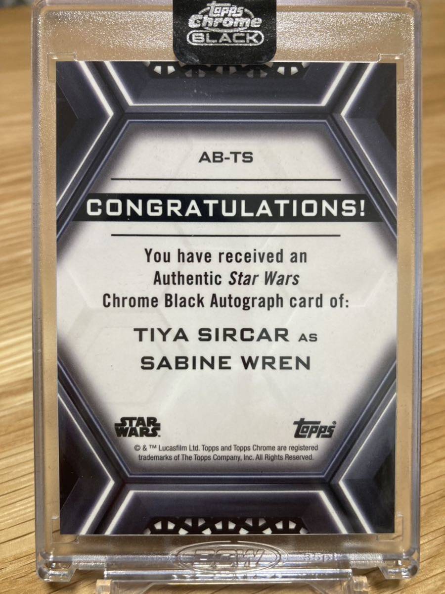 Sabine Wren 2022 Topps Chrome Black Auto Star Wars Tiya Sircar as Sabine Wren 直筆サイン スターウォーズ サビーヌレン_画像2