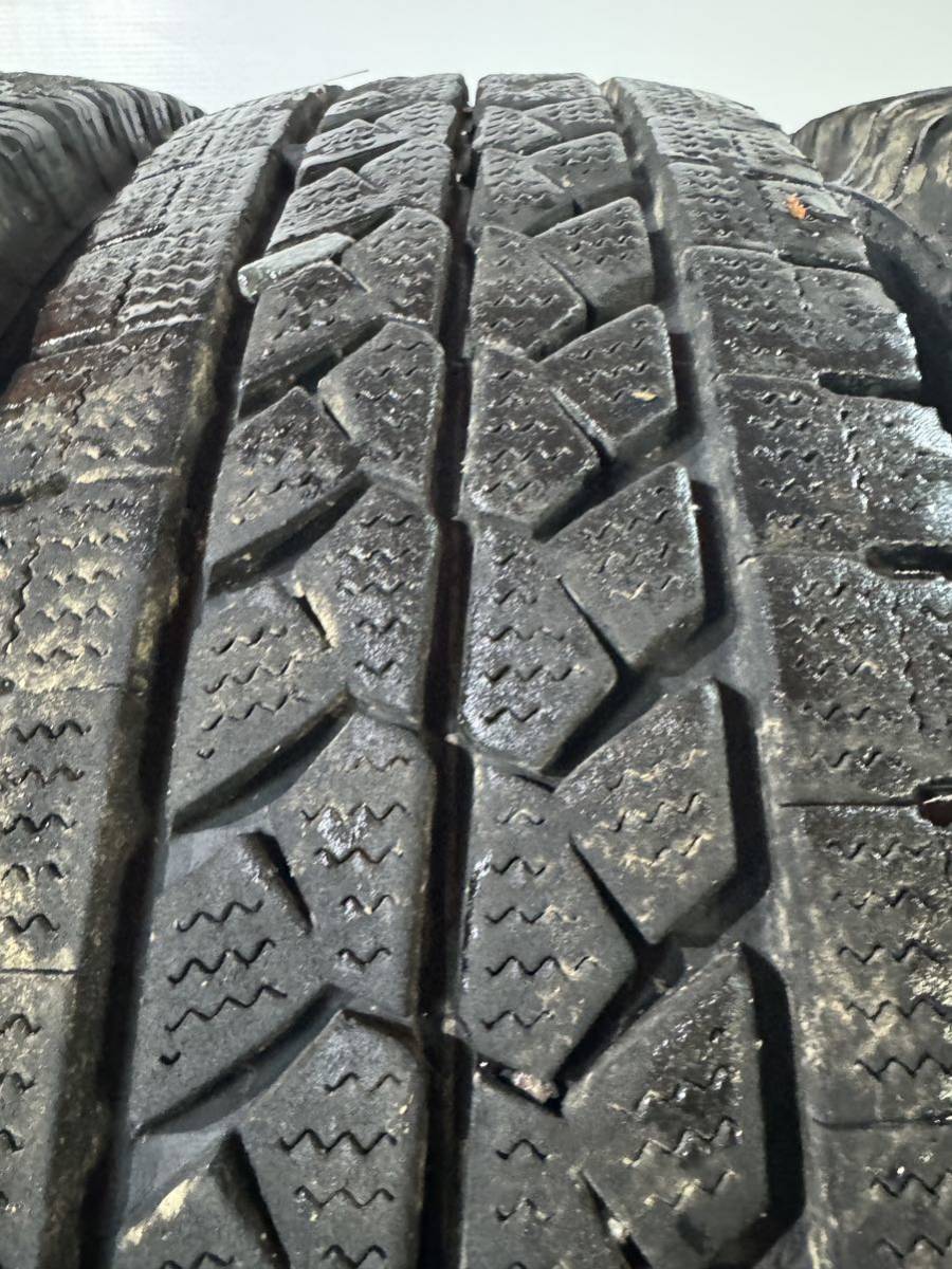 送料無料　A336 2021製 BRIDGESTONE BLIZZAK W979 205/85R16 117/115L 中古　スタッドレスタイヤ　6本セット　残山約7mm_画像5