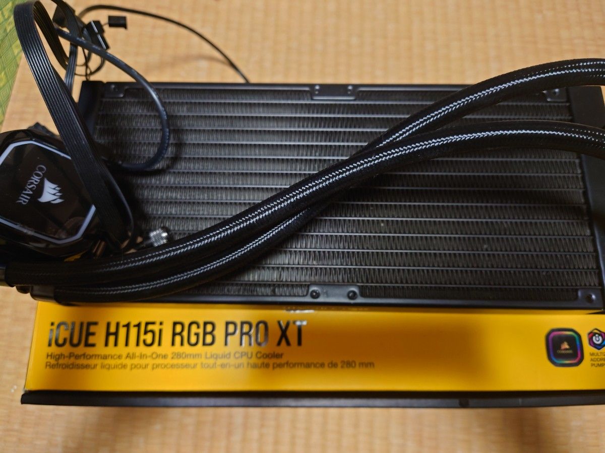 簡易水冷CPUクーラー　Corsair　ICUE H115i RGB PRO XT