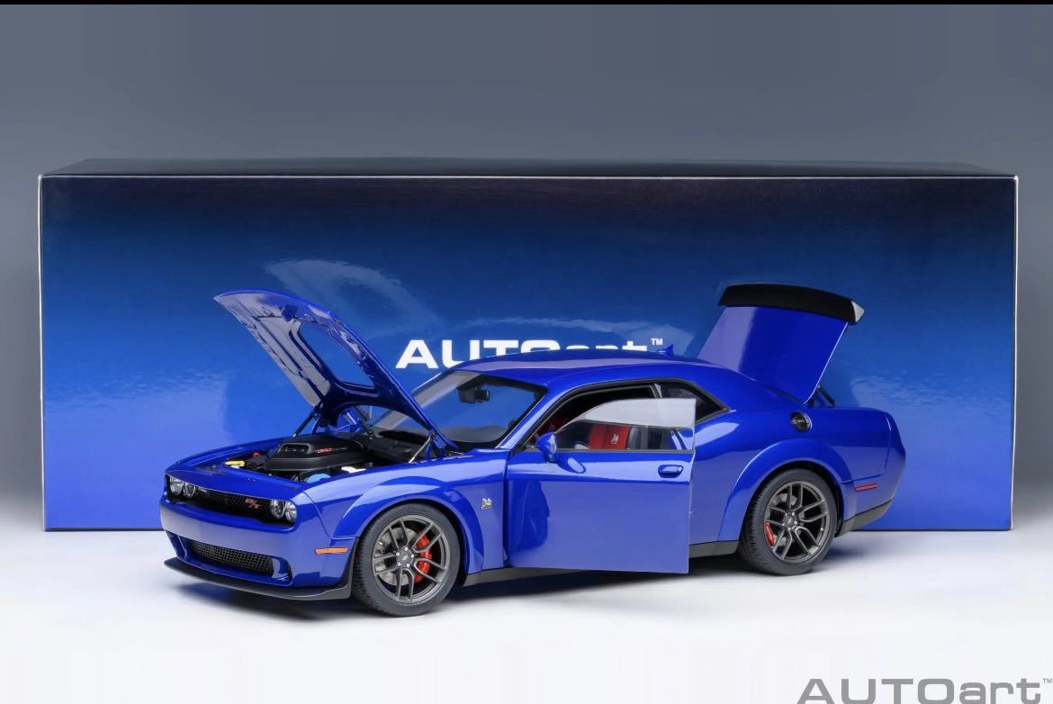 1/18モデル Autart-dodge cadillac r/t scat pack carスポーツカー2022（Blue）