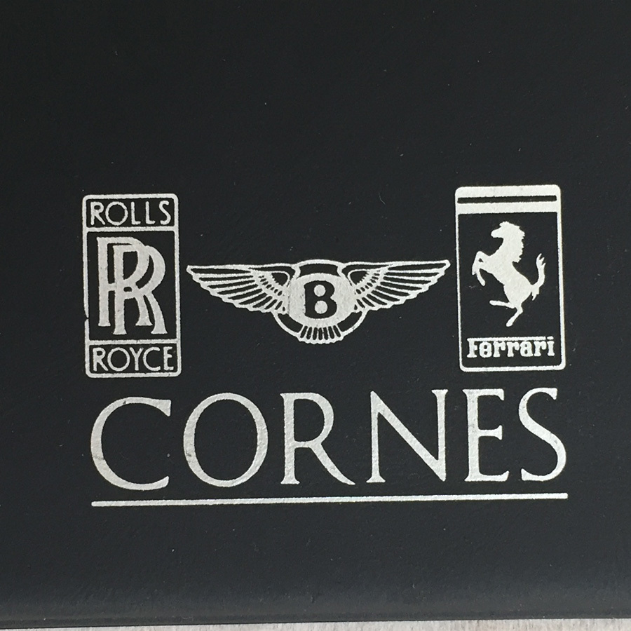 【希少】未使用保管品 CORNES コーンズ 純正 車検証ケース サイズ約25×17cm　ロールスロイス / ベントレー / フェラーリ コーンズ正規品_画像2